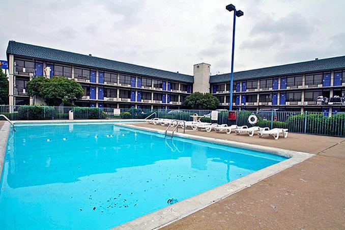 Motel 6-Little Rock, Ar - West Exterior photo