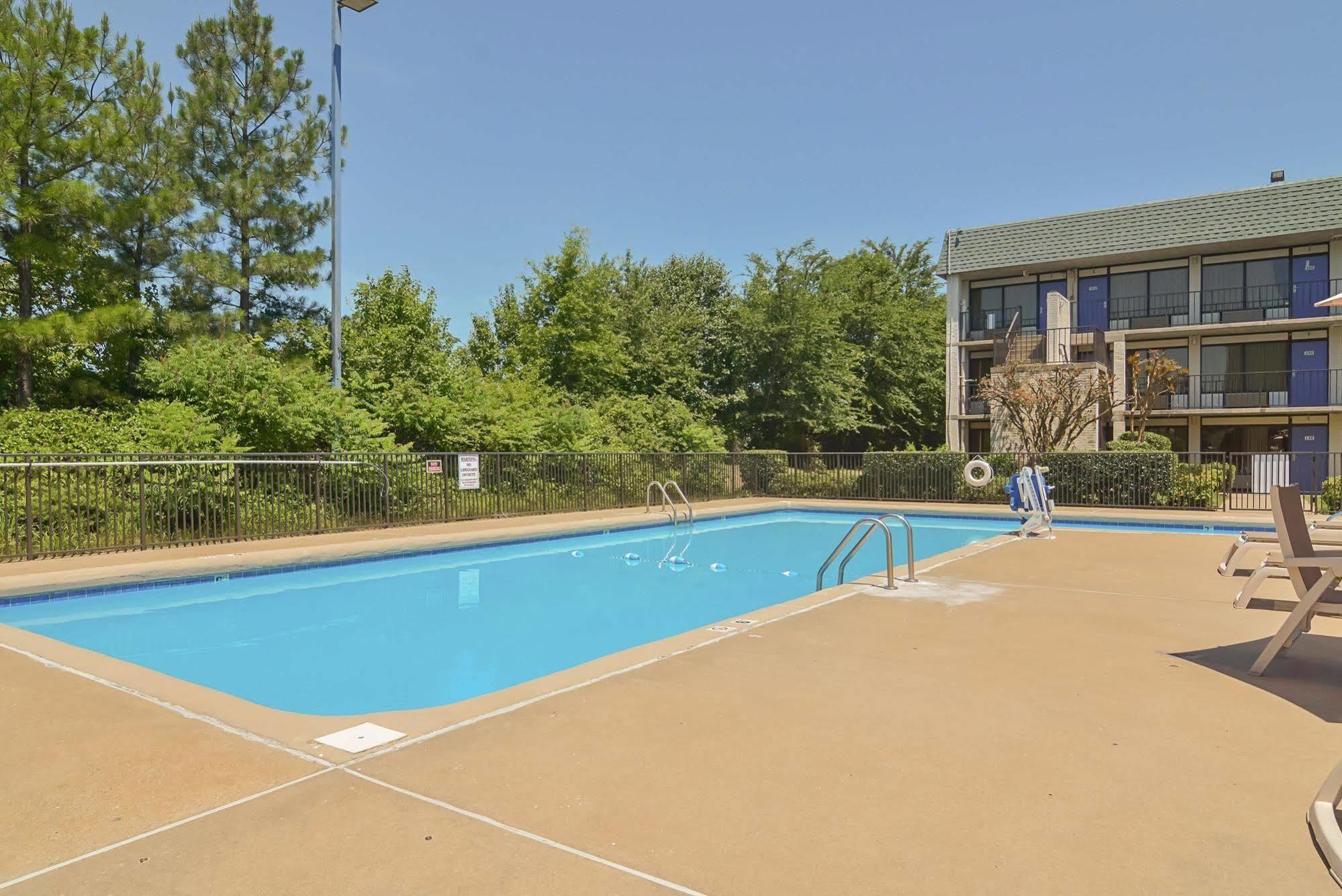 Motel 6-Little Rock, Ar - West Exterior photo