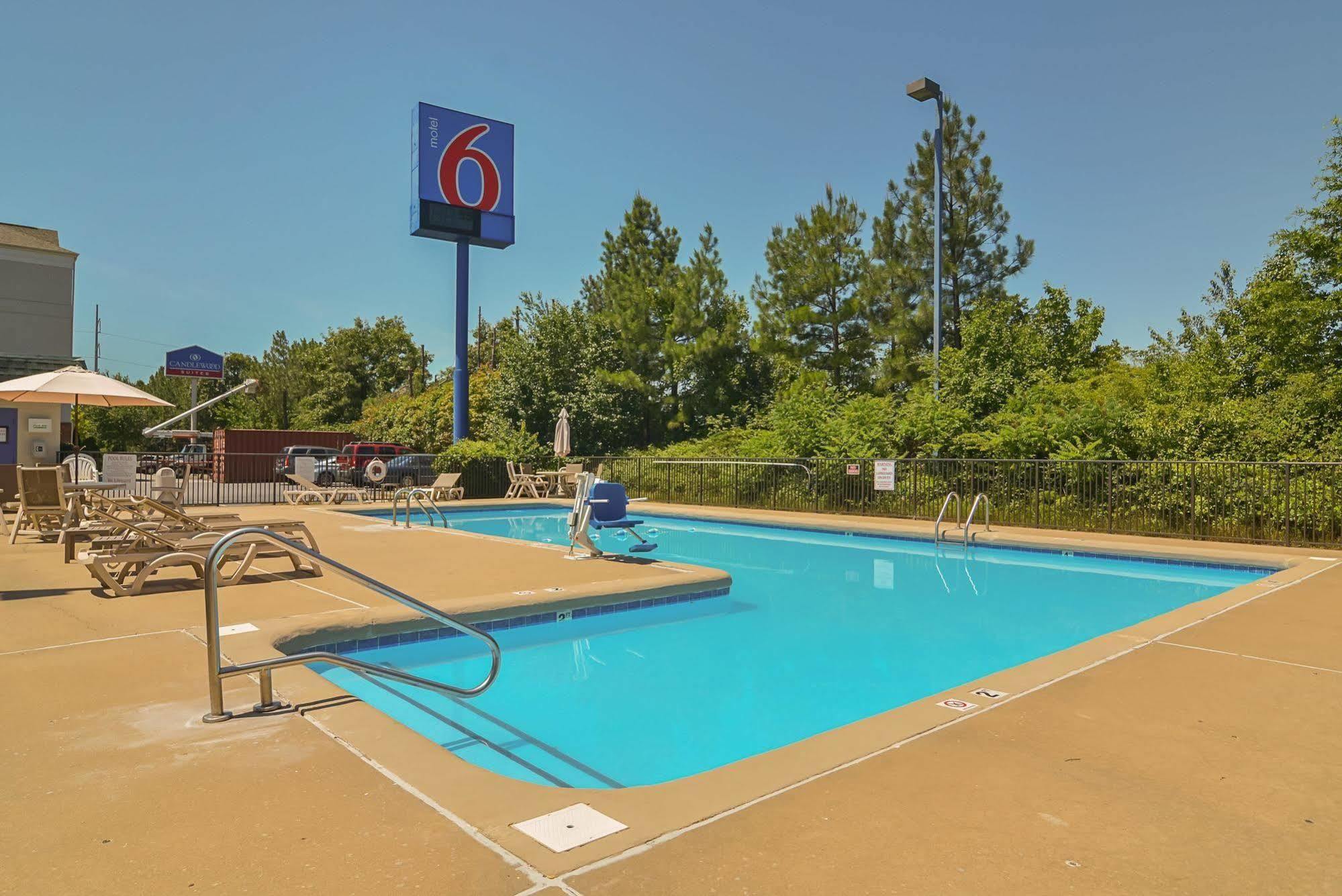 Motel 6-Little Rock, Ar - West Exterior photo